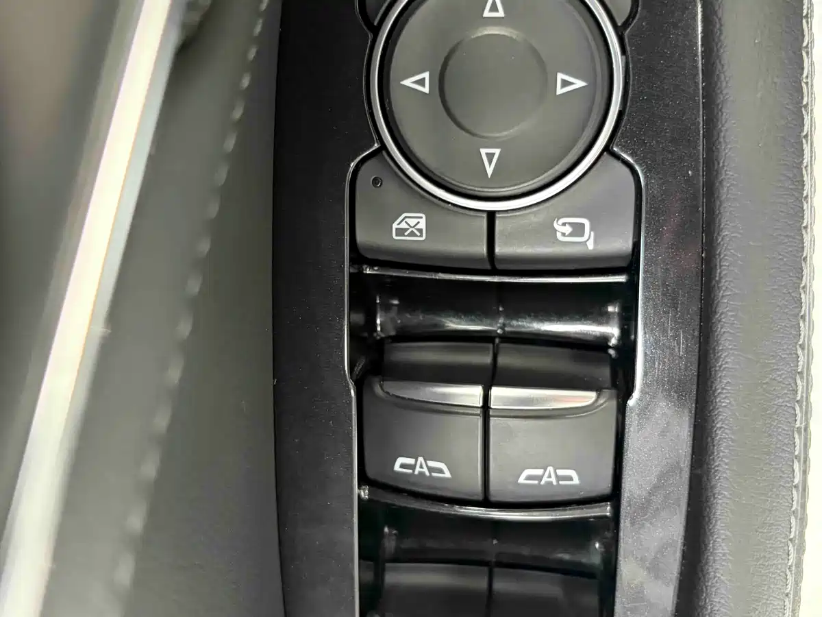 Cadillac CT5 2023 28T Fashion Style фото 23