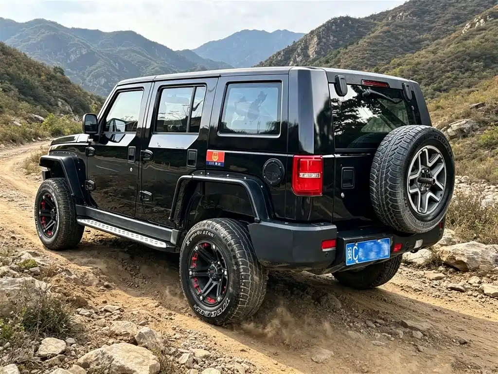 BAIC ORV Beijing Offroad BJ40 2017 40L 2.3T Automatic 4WD China Rally Champion Edition фото 5