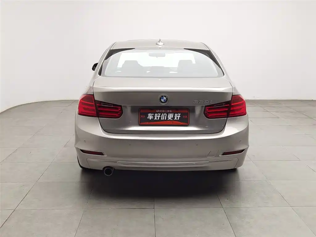 BMW 3 Series 2013 320i Progressive фото 4