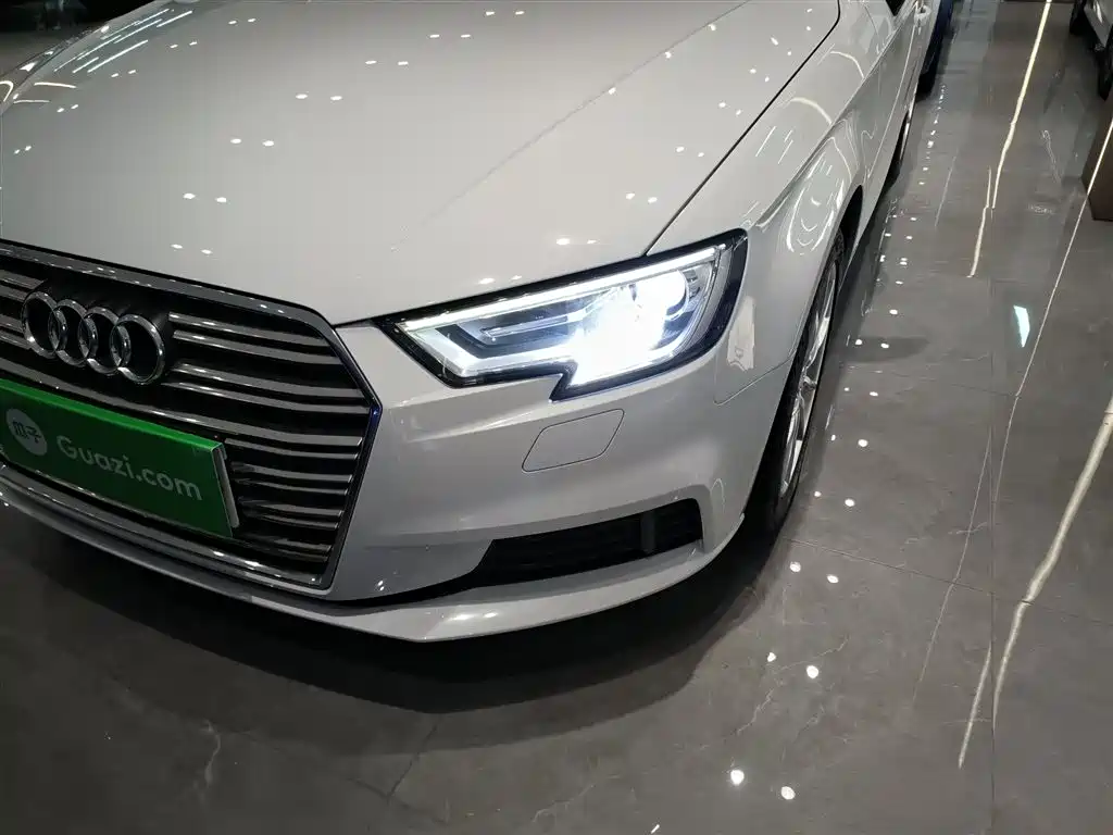 Audi A3 2018 30th Anniversary Sportback 35 TFSI Progressive фото 18