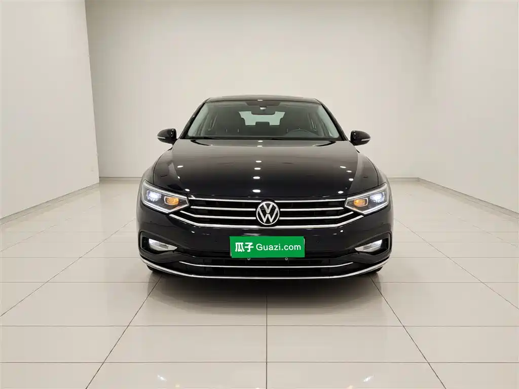 Volkswagen Magotan 2020 330TSI DSG Luxury фото 3