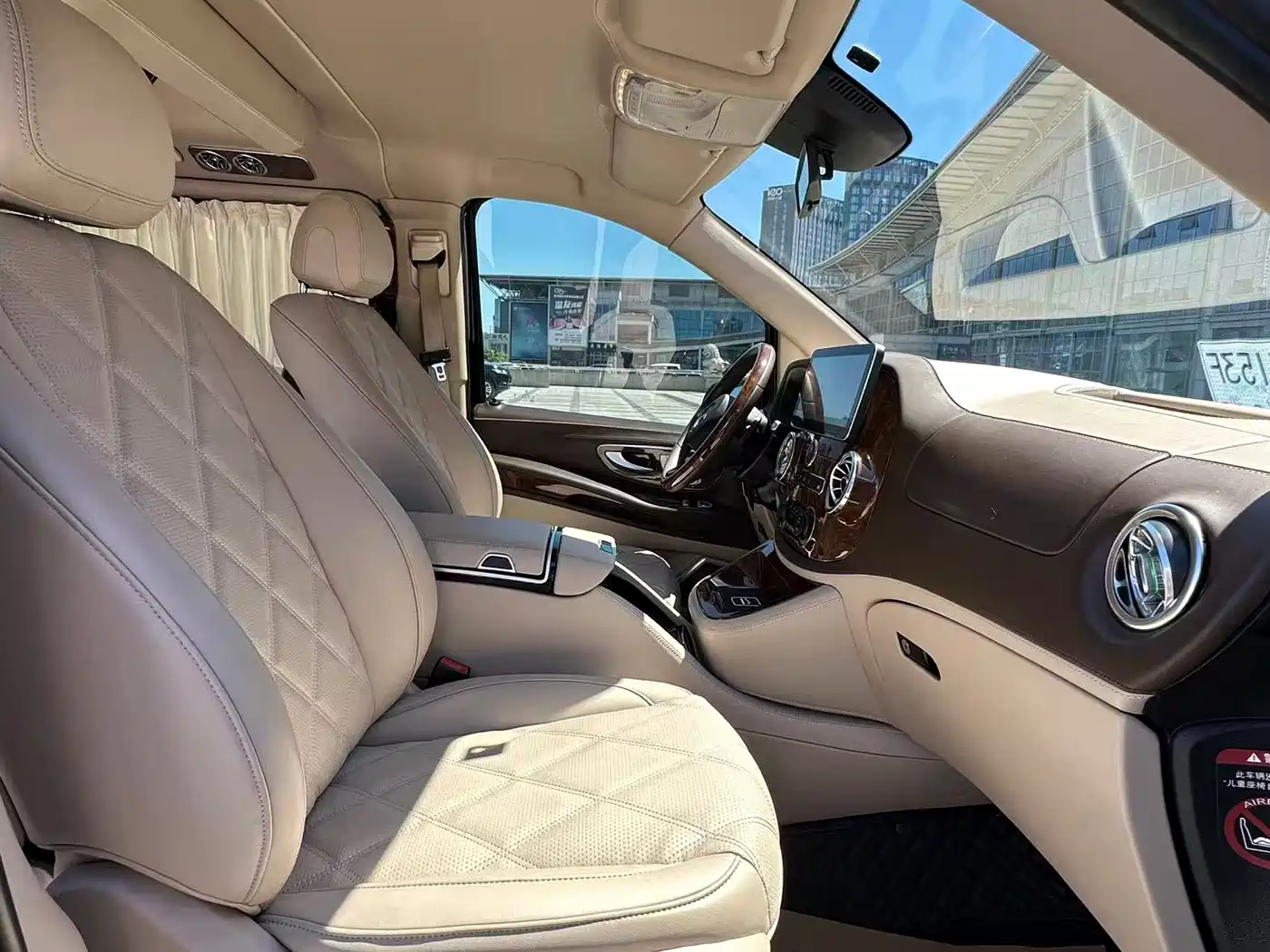Mercedes-Benz Vito 2023 2.0T Business 7-Seater фото 13