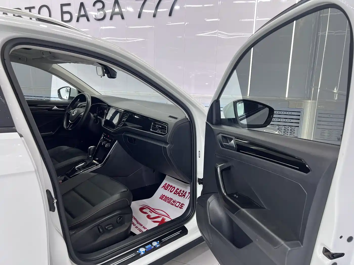 Volkswagen T-Roc, миниатюра 19