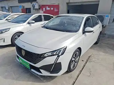 Peugeot 408