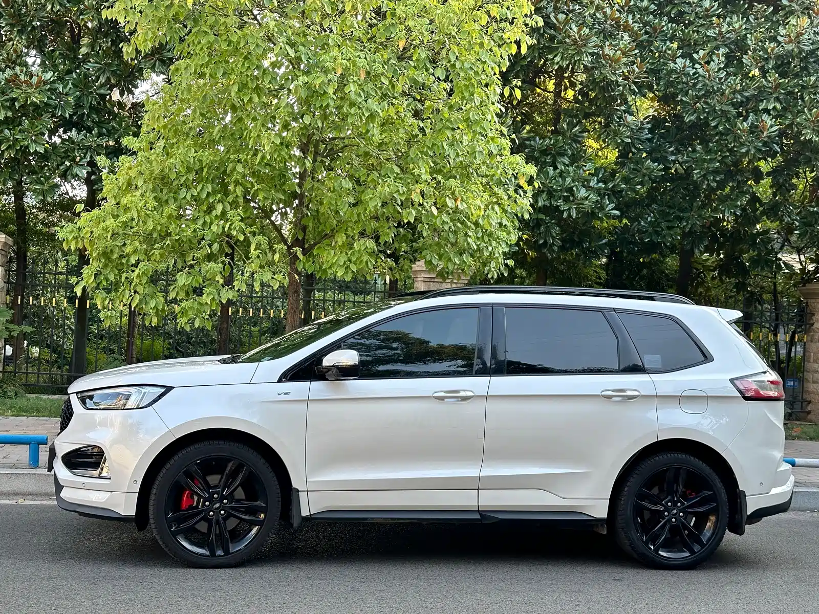 Фото 3 - Ford Edge