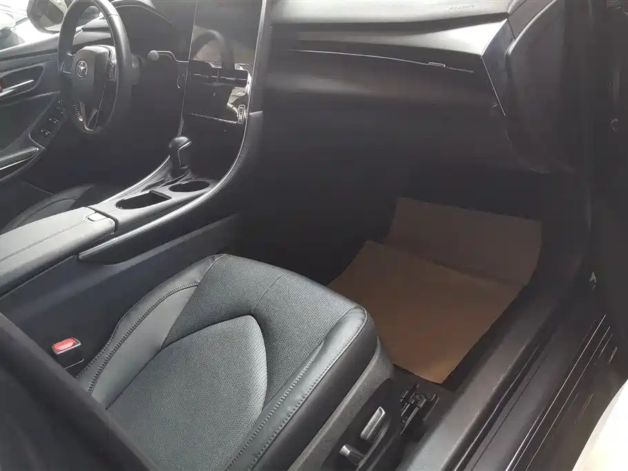 Toyota Avalon 2022 2.0L Luxury Edition фото 8