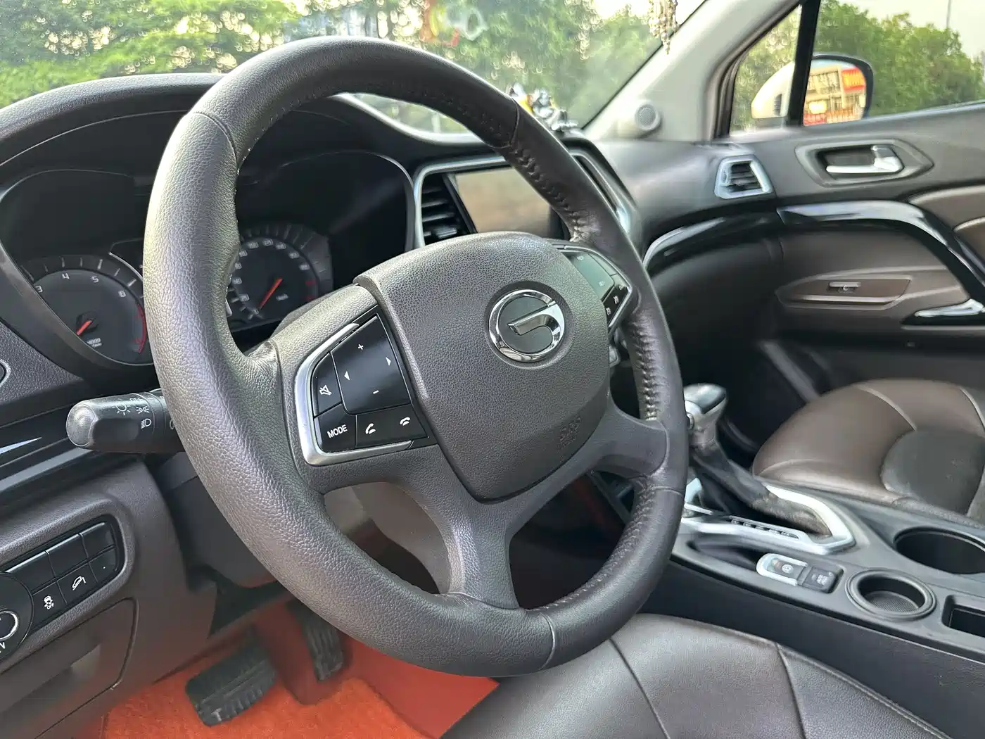 GAC Trumpchi Trumpchi GS4 2016 235T G-DCT Luxury Edition фото 16