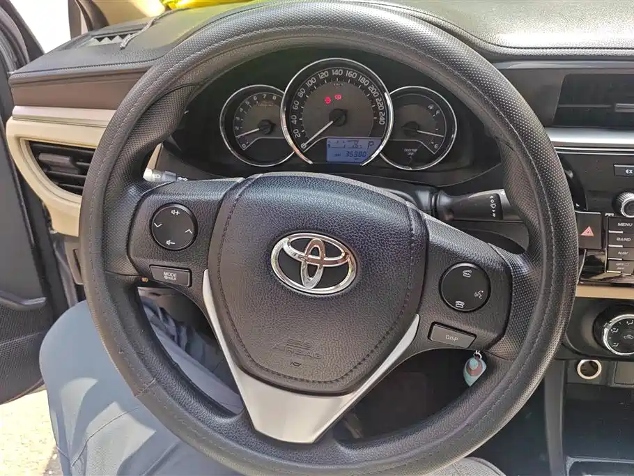 Toyota Levin 2016 1.6E CVT Pioneer Edition фото 15