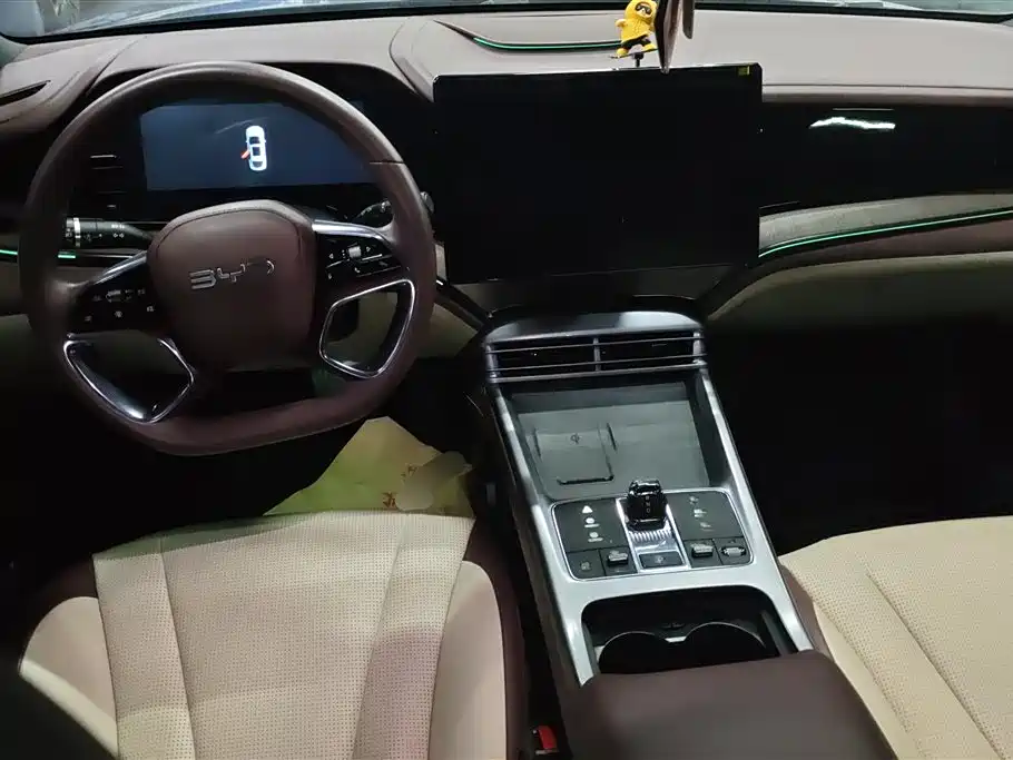 BYD Seal 2023 DM-i 1.5L 121km Premium фото 12