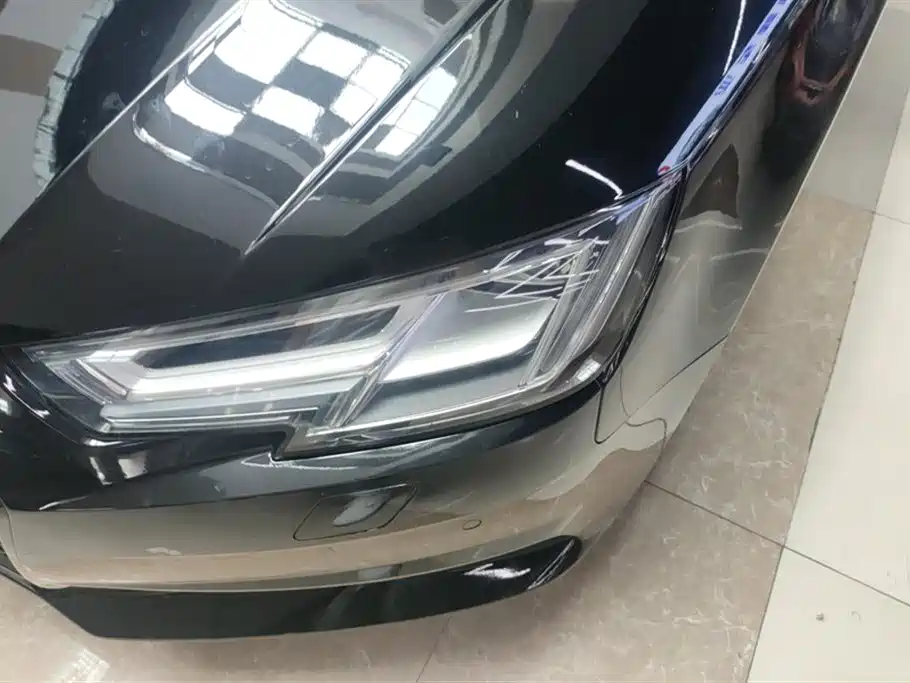 Audi A4L 2017 Plus 40 TFSI Style фото 5