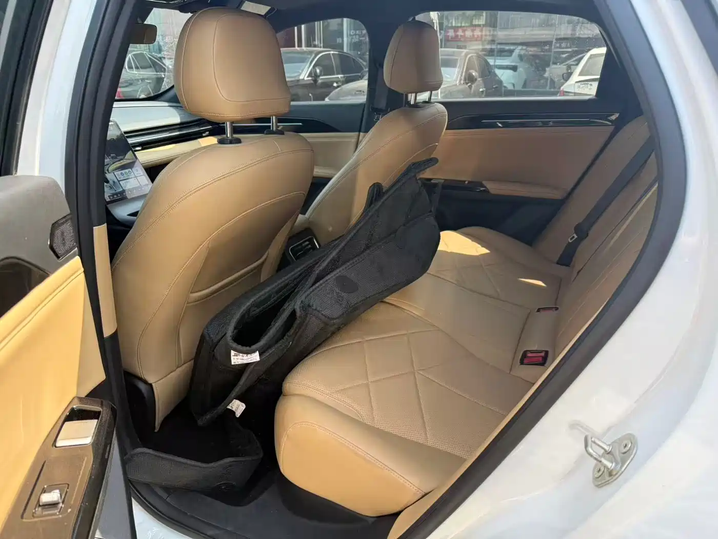 Geely Galaxy Galaxy L6 2023 Model 125km PLUS фото 5