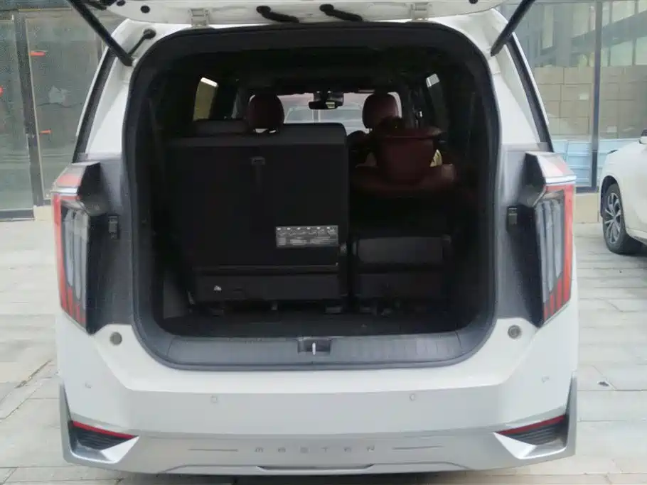 GAC Trumpchi Trumpchi M8 2023 Model Master Series 400T Ultimate Edition фото 4