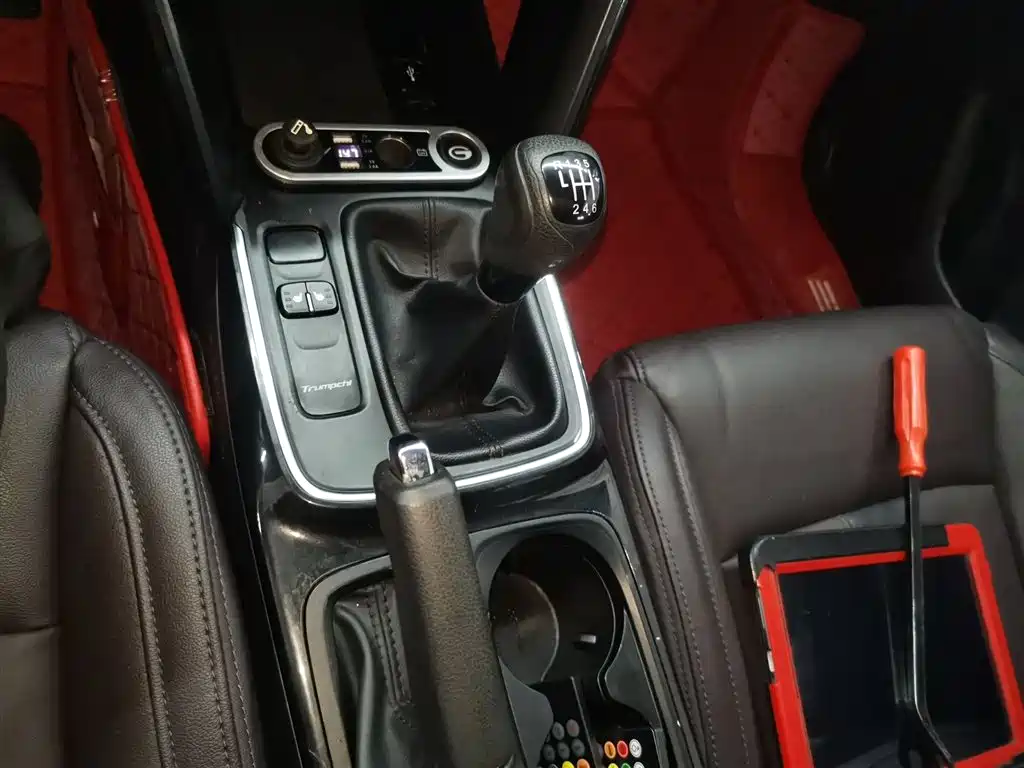 GAC Trumpchi Trumpchi GS4 2018 235T Manual 2WD Luxury фото 14