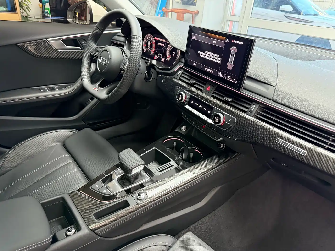 Audi A4L 2023 40 TFSI Luxury Sport фото 36