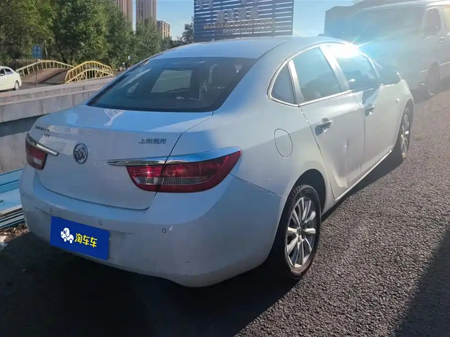 Buick Excelle 2013 GT 1.6L Automatic Fashion Edition фото 3