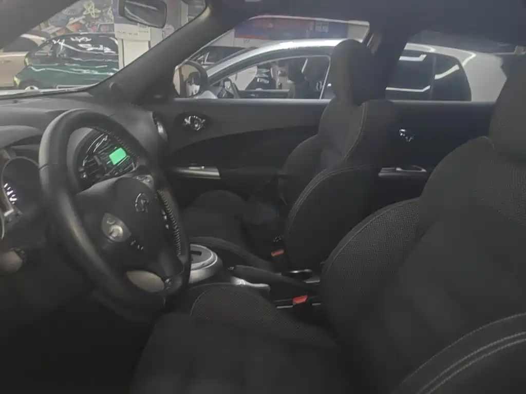 Infiniti ESQ 2017 2014 1.6L Free Edition