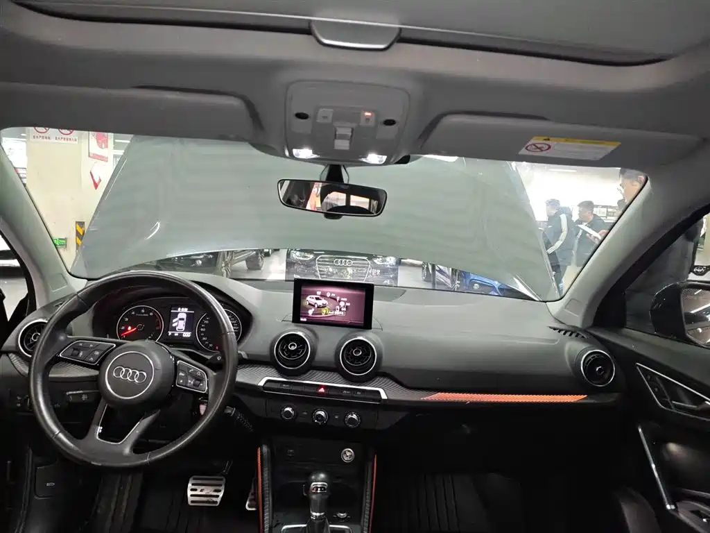 Audi Q2L 2018 35 TFSI Launch Exclusive Edition China VI фото 18