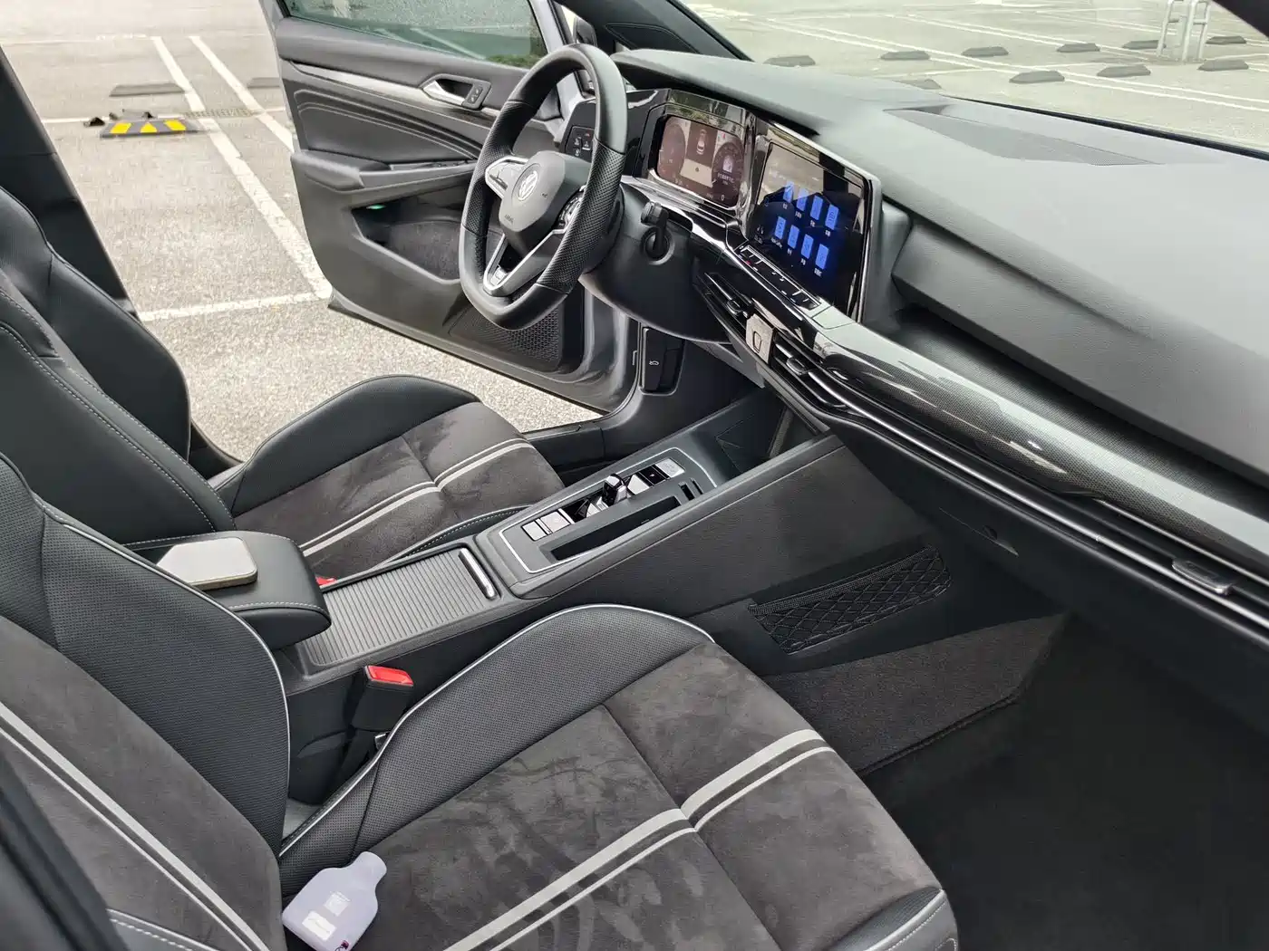 Volkswagen Golf 2023 280TSI DSG R-Line Lite фото 21