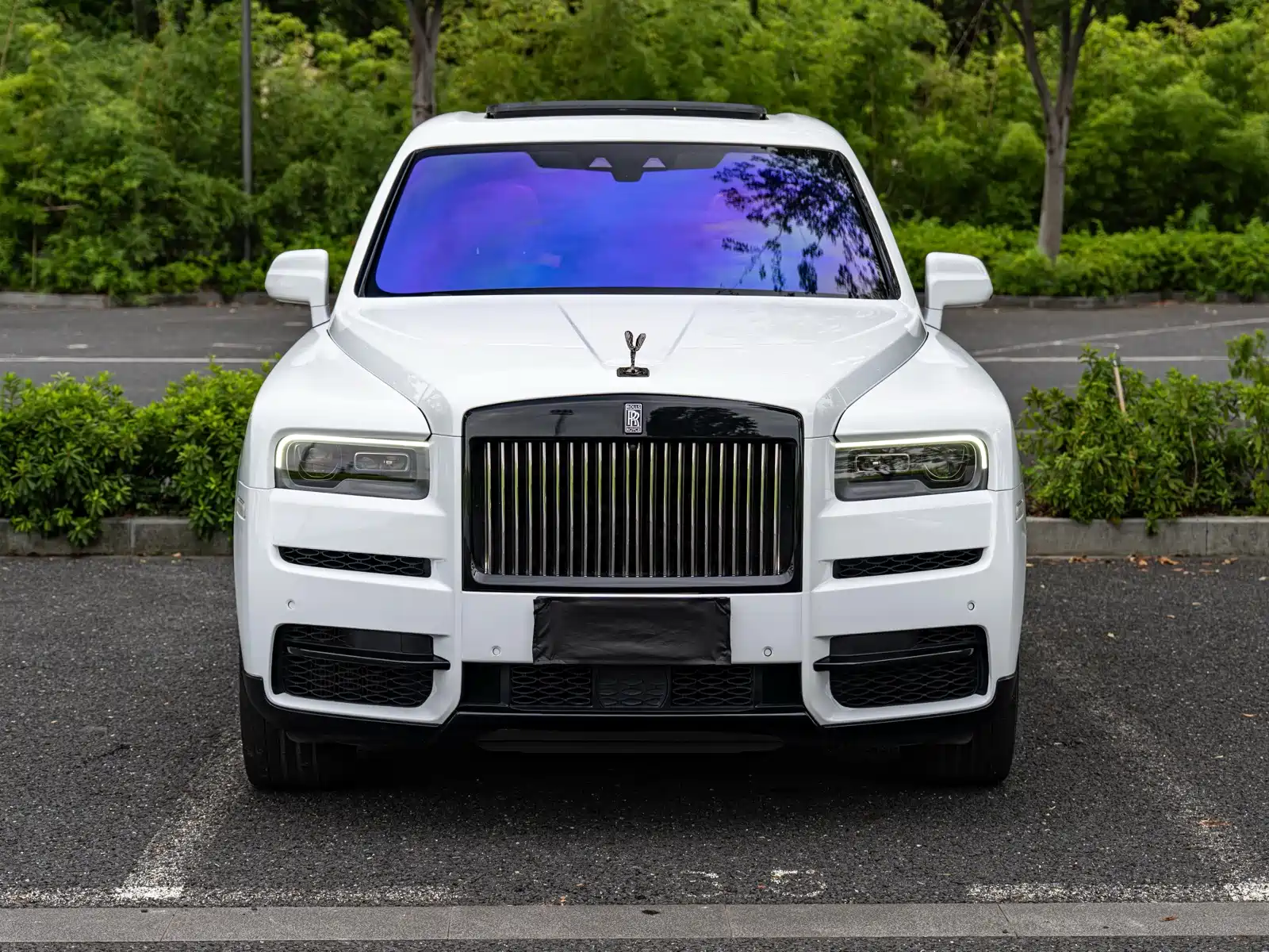 Фото 2 - Rolls-Royce Cullinan