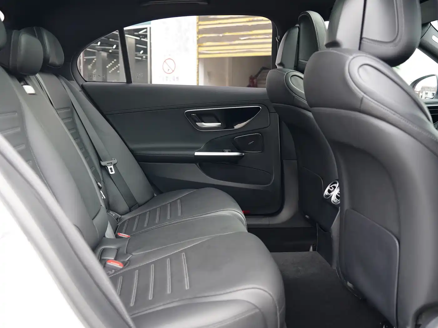 Mercedes-Benz C-Class 2022 C 260 L Sport Edition фото 6