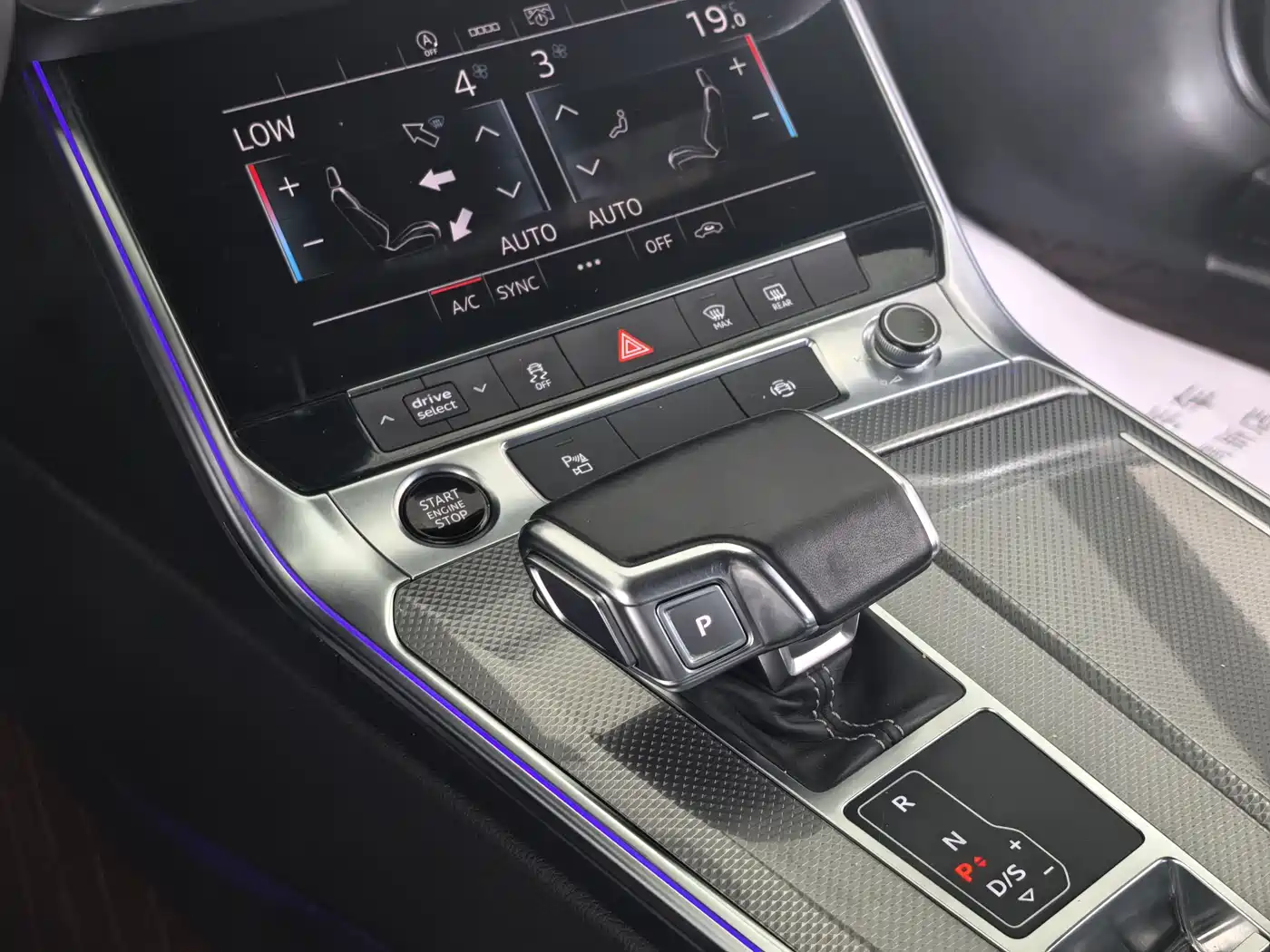 Audi A6L 2021 45 TFSI Exclusive Sport фото 18