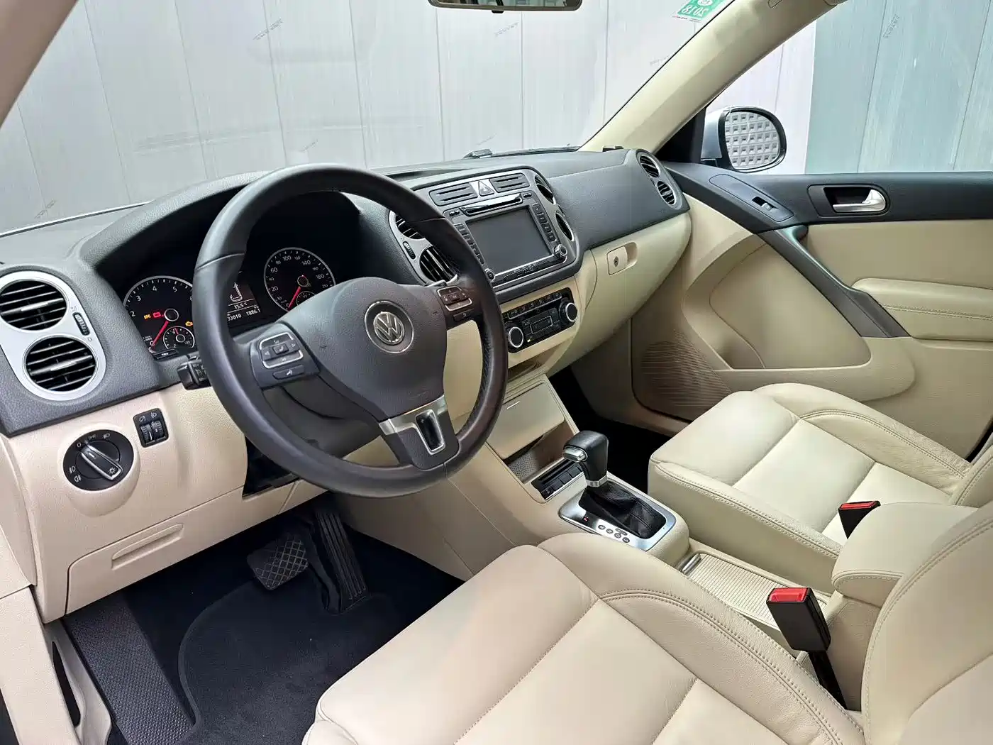 Volkswagen Tiguan 2010 1.8TSI Automatic 2WD Trend фото 4