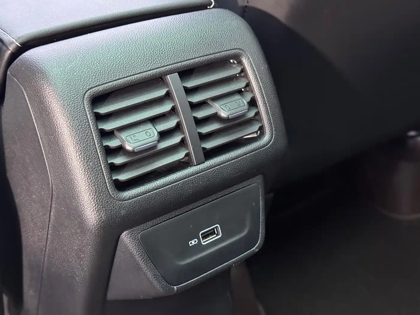 JETTA VS7