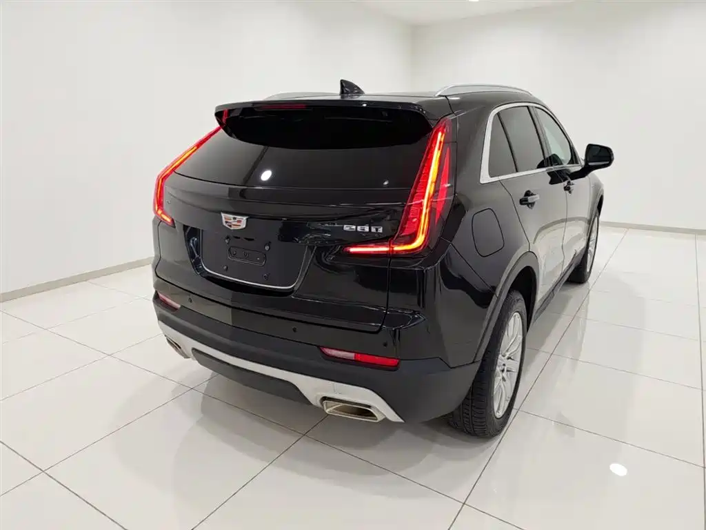 Cadillac XT4 2021 28T FWD Premium Edition фото 5
