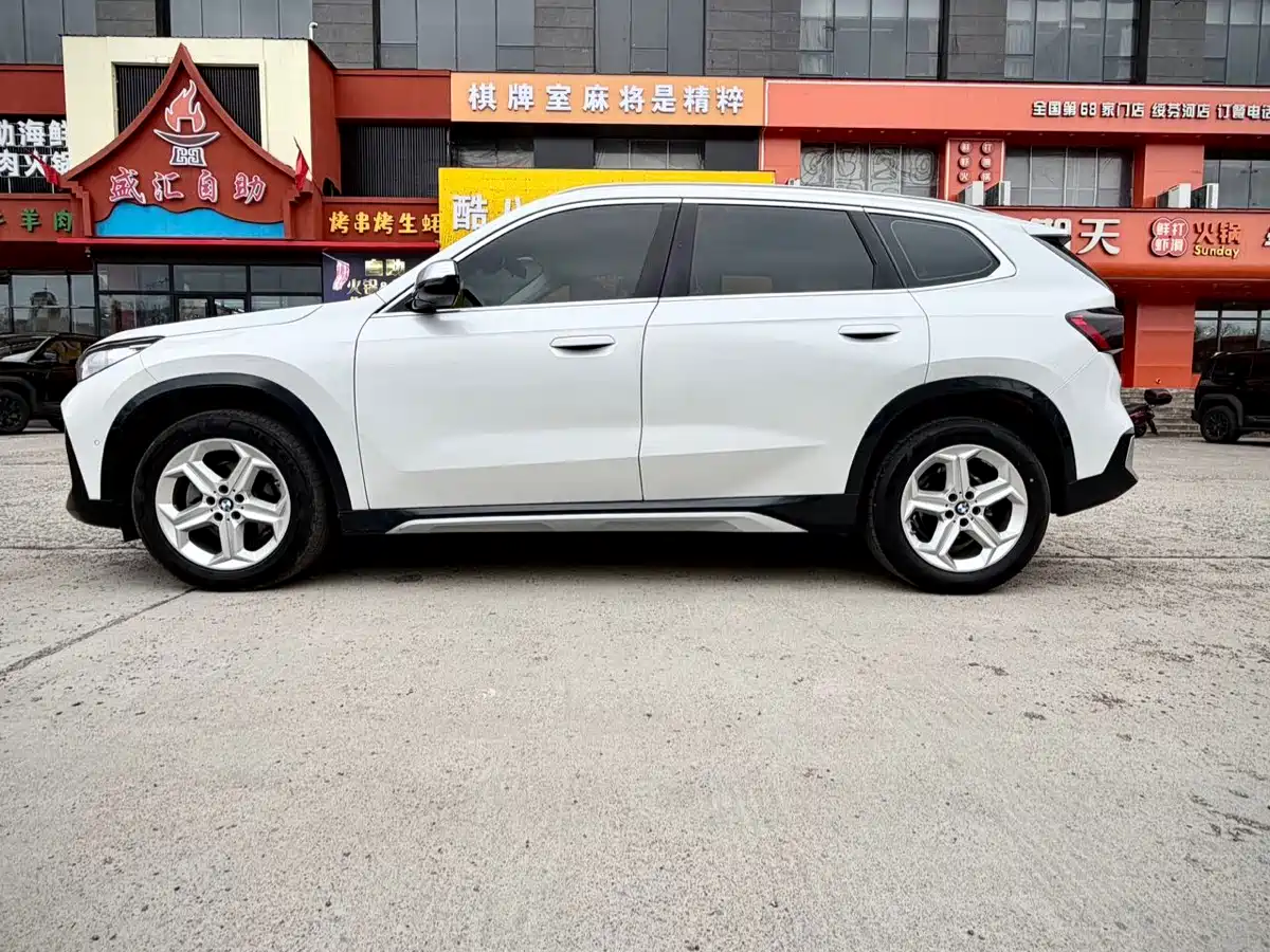 BMW X1 2023 sDrive20Li X Design Package фото 8