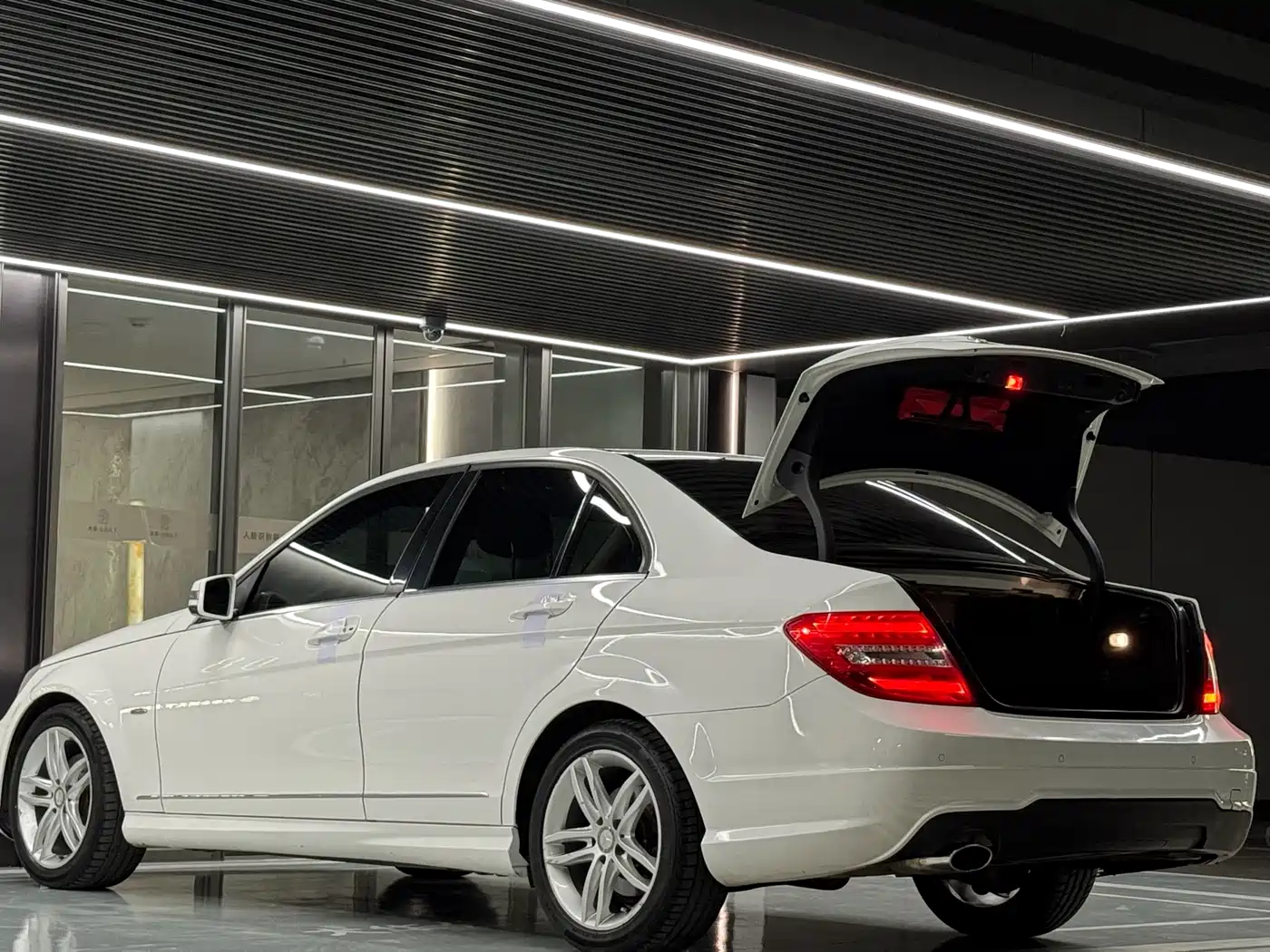 Mercedes-Benz C-Class 2013 C 260 Elegance Grand Edition фото 13