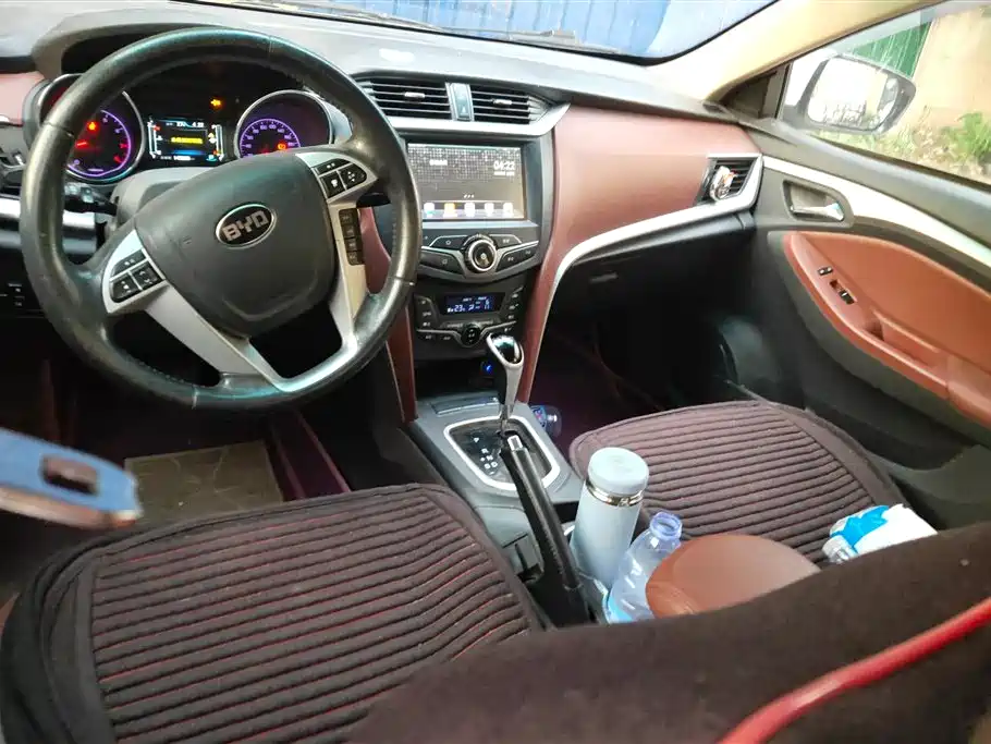 BYD G5 2014 1.5TID Automatic Premium фото 12