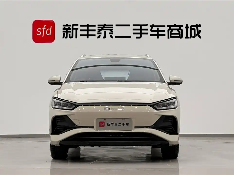 BYD E2