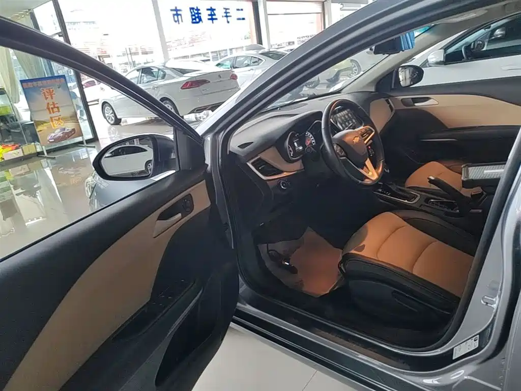 Chevrolet Monza 2020 320 Auto Comfort Edition фото 16