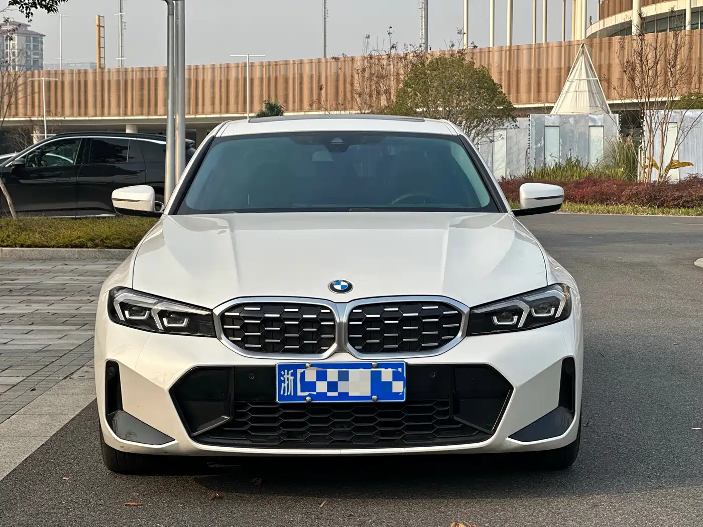 BMW 3 Series 2023 325Li M Sport Package фото 2