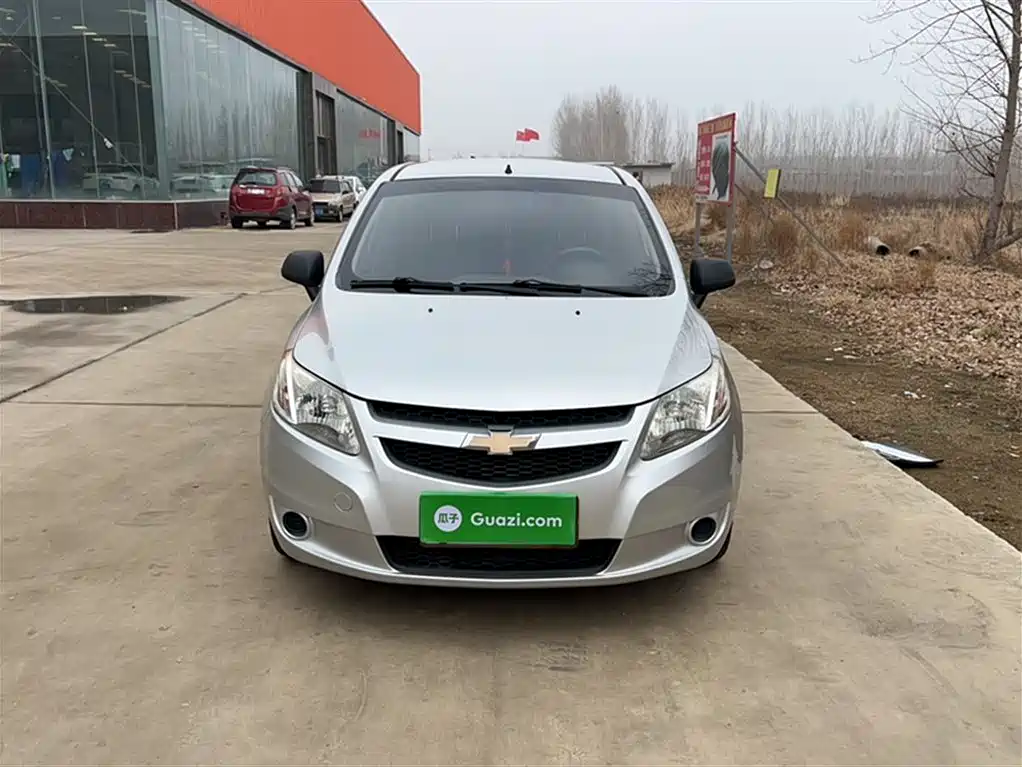 Chevrolet Sail 2013 Sedan 1.4L Manual Ideal Happiness Edition фото 8