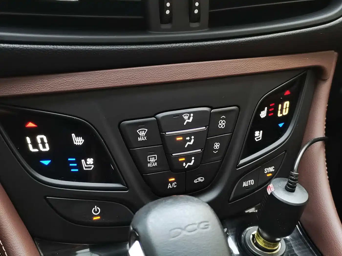 Buick Envision Plus 2020 20T FWD Luxury фото 13