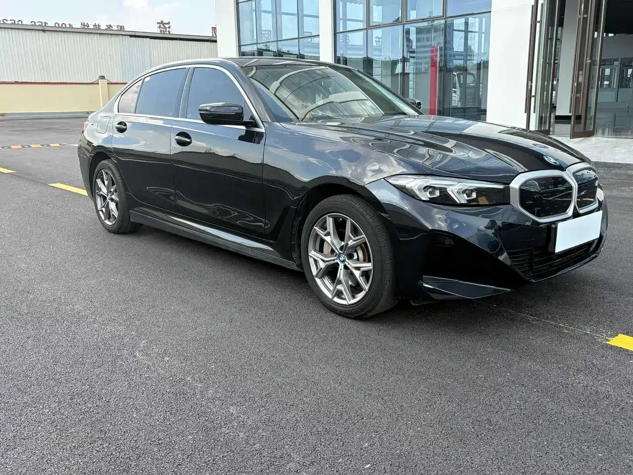 BMW i3 2024 eDrive 35 L фото 2