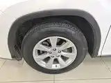 Фото 25 - Lexus RX