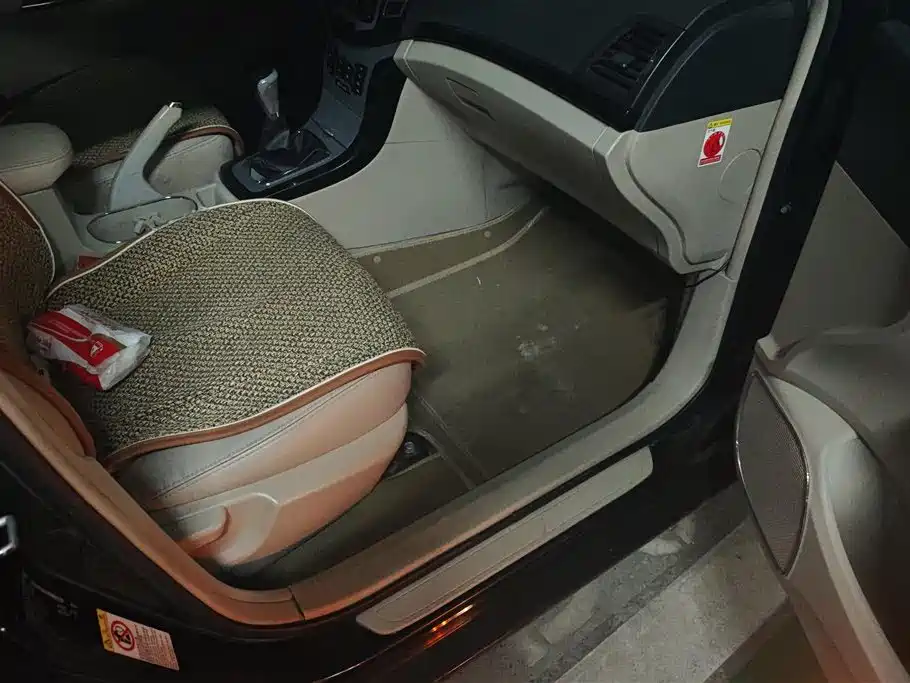 BYD Surui 2013 1.5L Manual Premium фото 8
