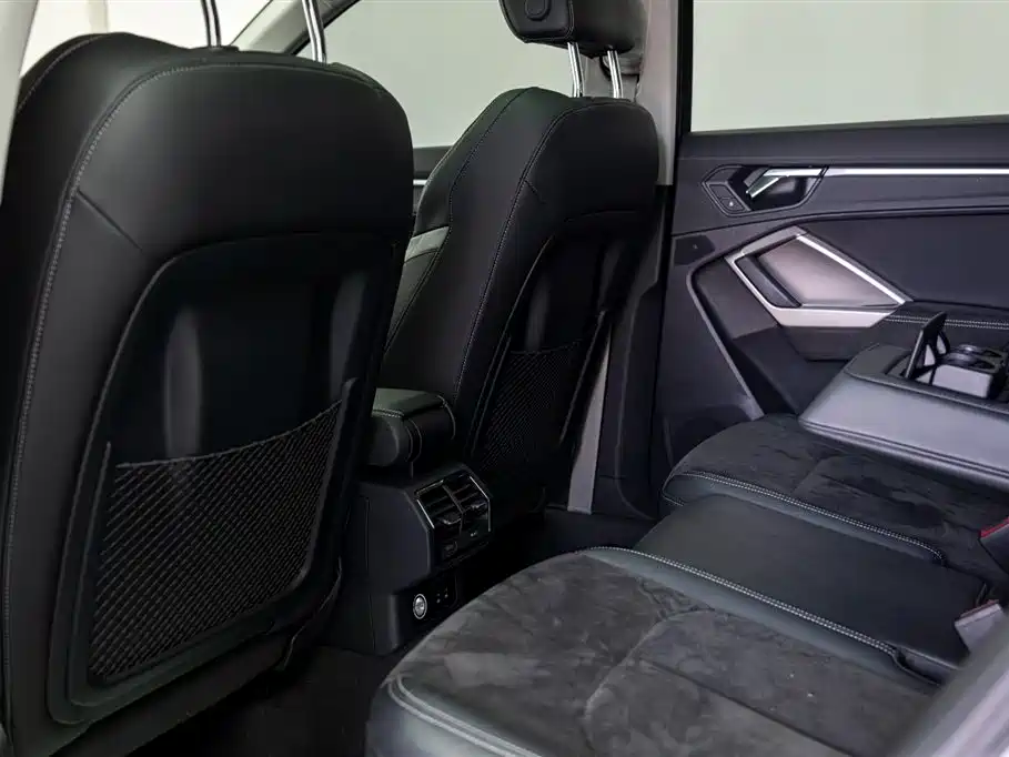 Audi Q3 2019 40 TFSI Fashion Dynamic фото 7