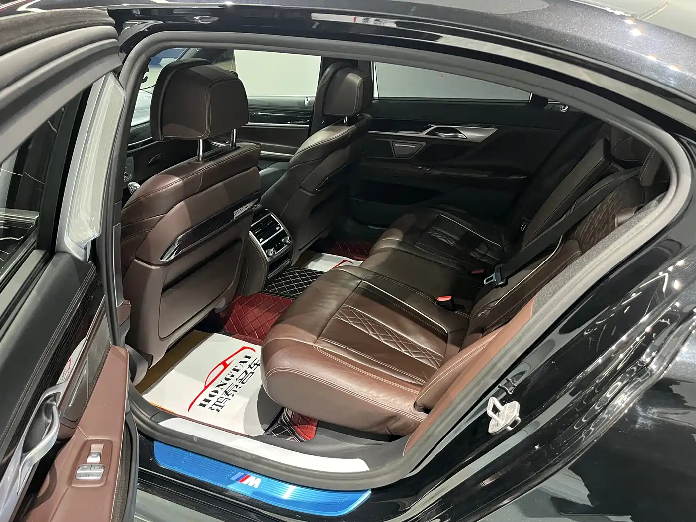 BMW 7 Series 2021 Model 730Li M Sport Package фото 17