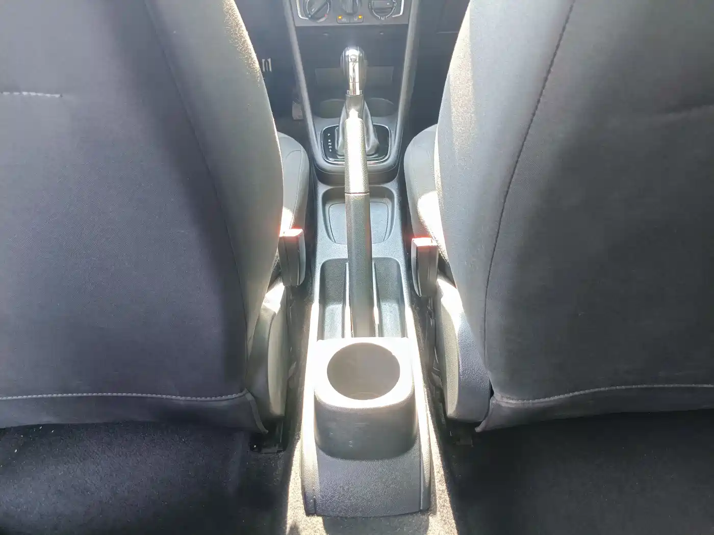 Volkswagen Polo 2018 1.5L Auto Comfort фото 29