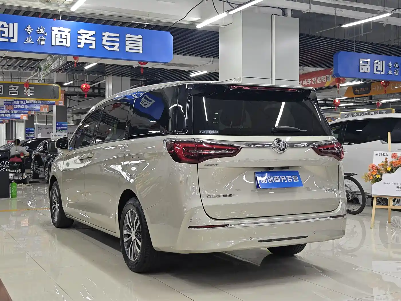 Buick GL8 2021 ES Landlord 653T Premium фото 9
