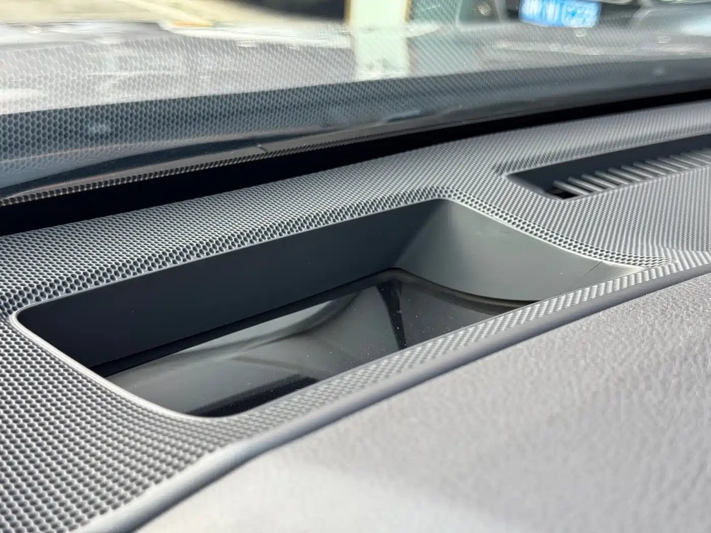 Toyota Avalon 2023 Hybrid 2.5L Luxury Edition фото 25