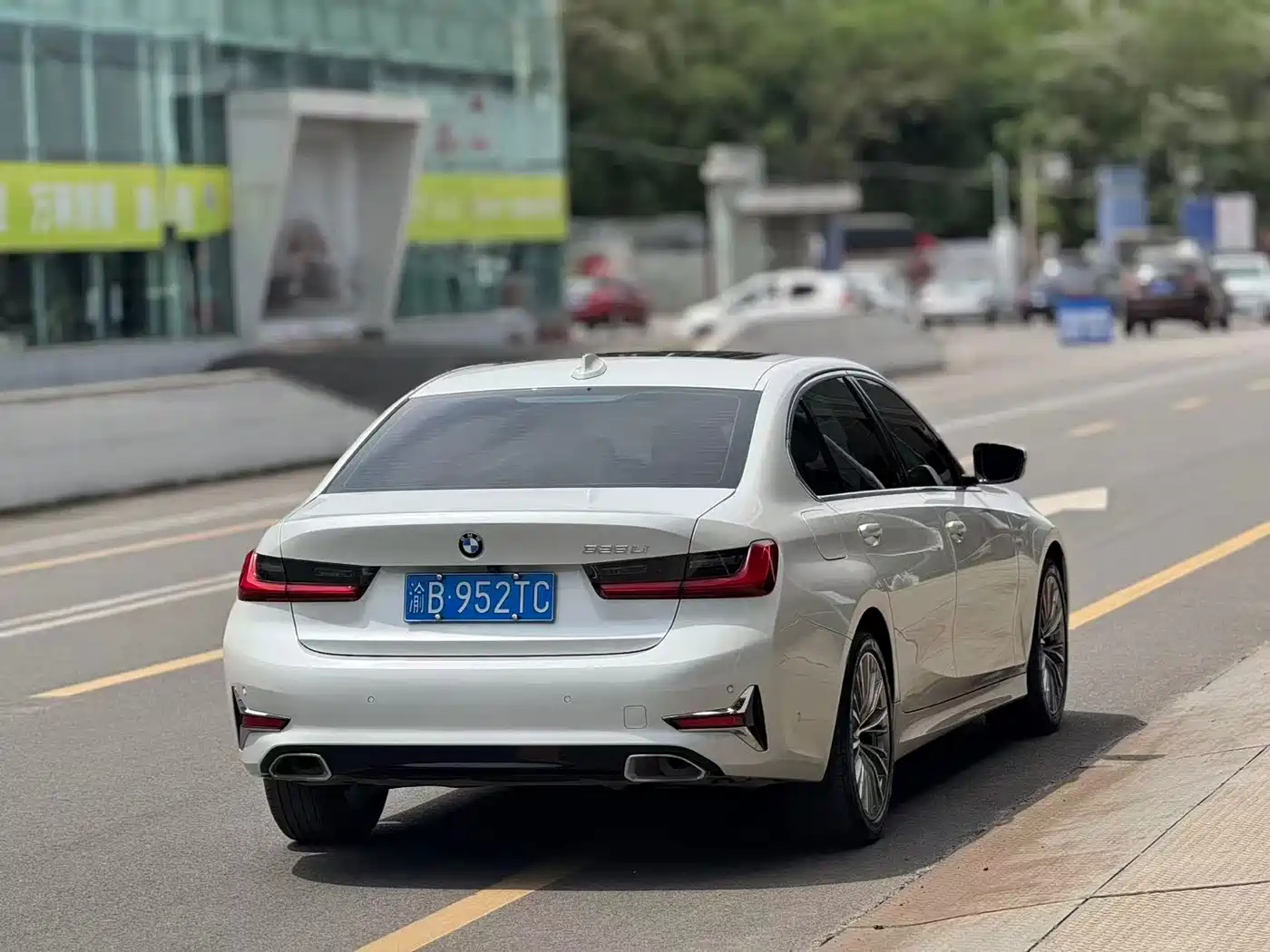 BMW 3 Series 2020 325Li Launch Edition фото 11