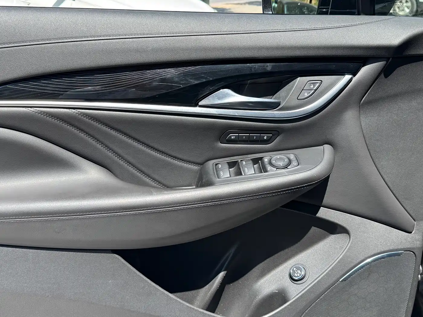Фото 7 - Buick Enclave