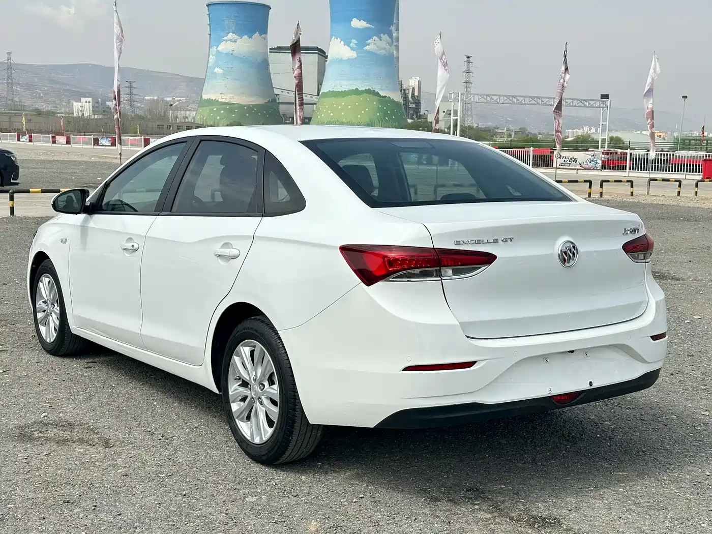 Buick Excelle 2021 Exemplar 1.5L Auto Elite фото 4