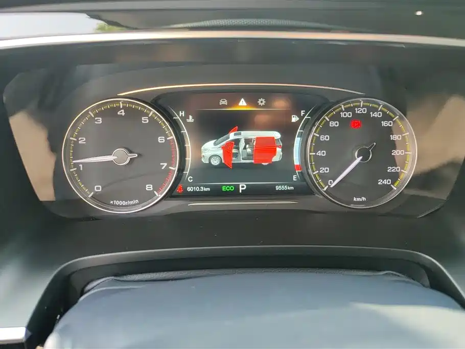 GAC Trumpchi Trumpchi M8 2024 Leadershow Series 390T Luxury Edition фото 14