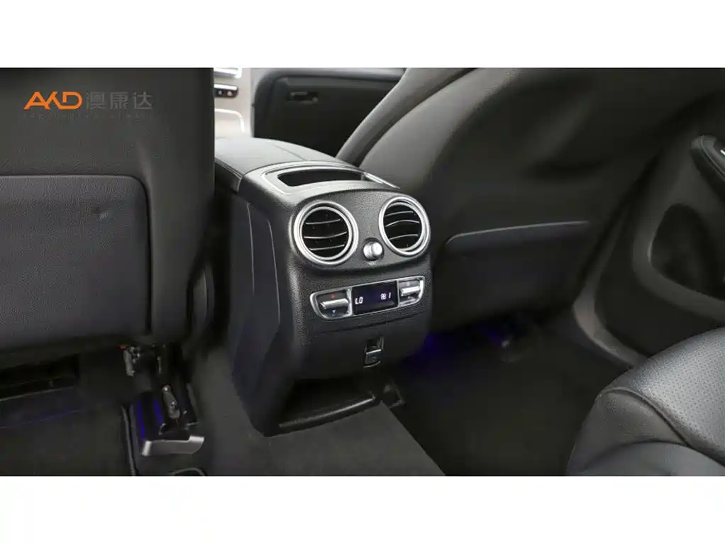Mercedes-Benz GLC 2021 GLC 300 L 4MATIC Sporty фото 9