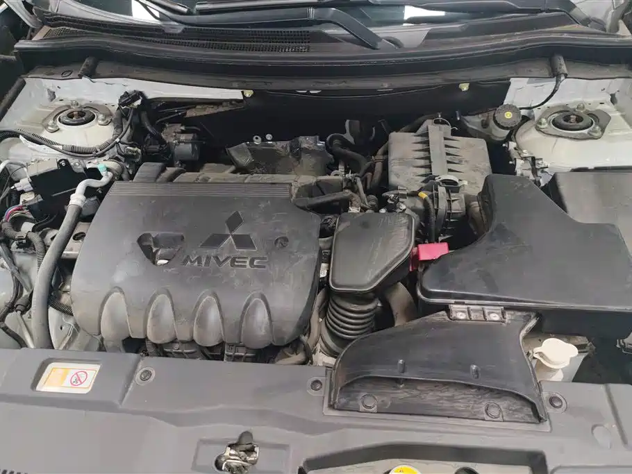 Mitsubishi Outlander 2019 2.0L 2WD Enjoy 5-Seater China VI фото 10